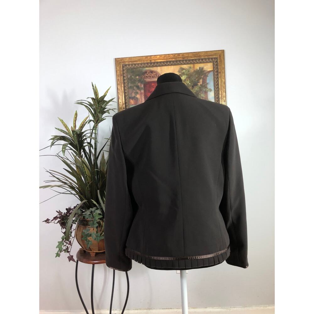 Dressbarn Blazer Women Size 12 Black Polyester Lined Pleated Trim Career Jacket - Picture 6 of 11
